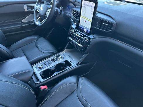 Certified 2024 Ford Explorer ST w/ Equipment Group 401A image 18