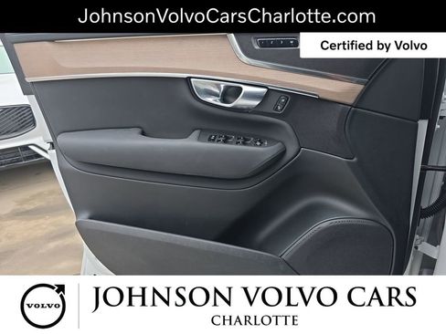 Certified 2025 Volvo XC90 B6 Plus image 30