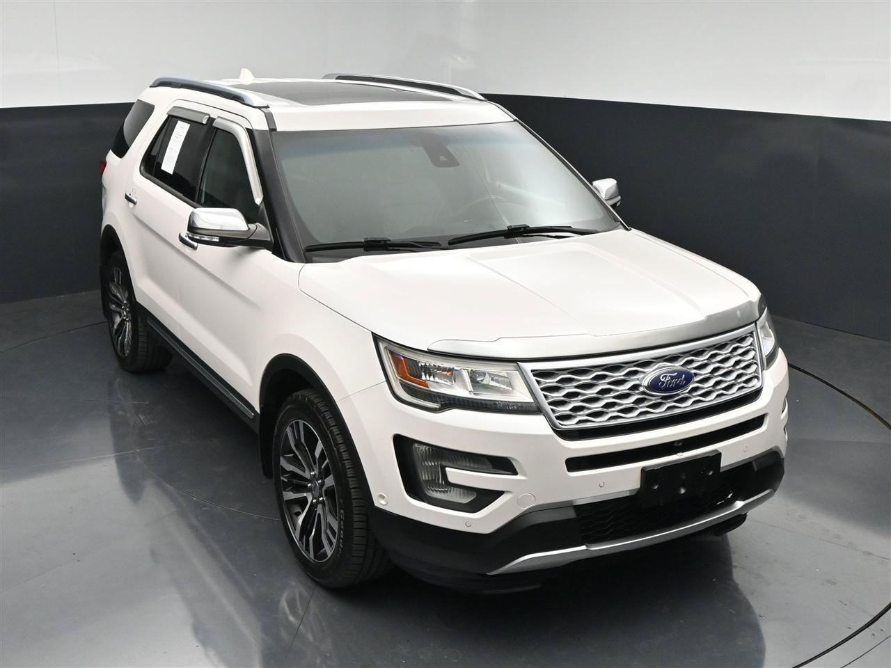 Used 2017 Ford Explorer Platinum AWD/4WD image 21