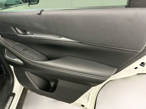 Used 2023 INFINITI QX60 Luxe w/ Vision Package AWD/4WD image 34
