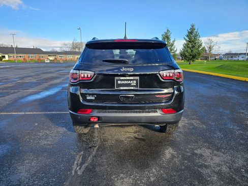 Used 2025 Jeep Compass Trailhawk image 22