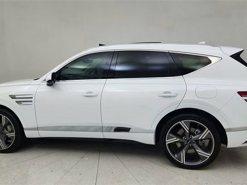 Used 2025 Genesis GV80 3.5T Prestige image 4