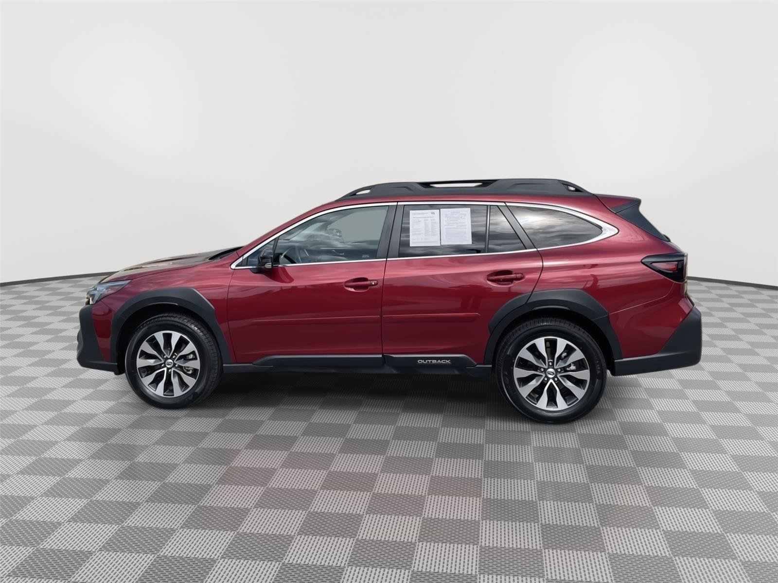 Used 2025 Subaru Outback Limited XT AWD/4WD image 12