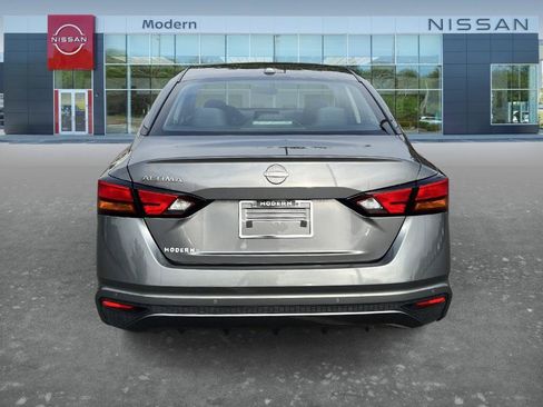 Certified 2025 Nissan Altima 2.5 SV FWD image 6