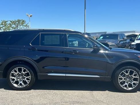 Certified 2025 Ford Explorer Platinum w/ Ultimate Package AWD/4WD image 2