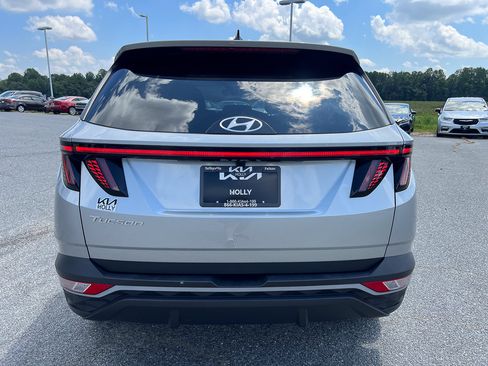 Used 2023 Hyundai Tucson SEL FWD image 4