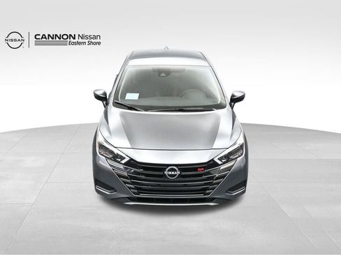 New 2025 Nissan Versa SR w/ Trunk Package FWD image 43