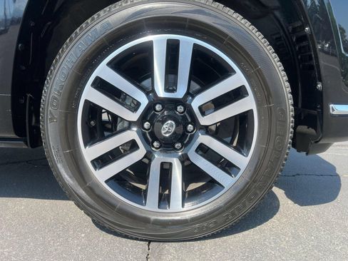 Certified 2023 Toyota 4Runner Limited AWD/4WD image 31