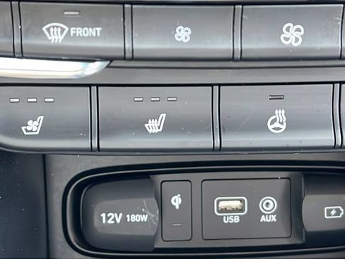 Used 2020 Hyundai Santa Fe Limited AWD/4WD image 29