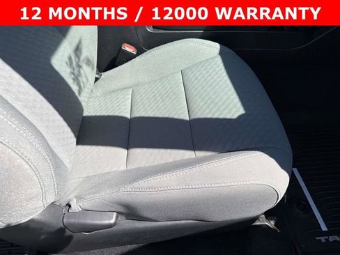 Used 2020 Toyota Tacoma SR w/ SR Convenience Package RWD image 10