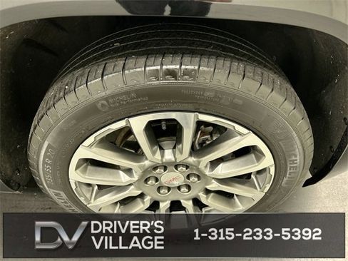 Used 2023 GMC Acadia Denali w/ Denali Ultimate Package image 8