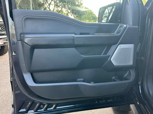 Used 2025 Ford F150 Lariat w/ Equipment Group 502A High AWD/4WD image 39
