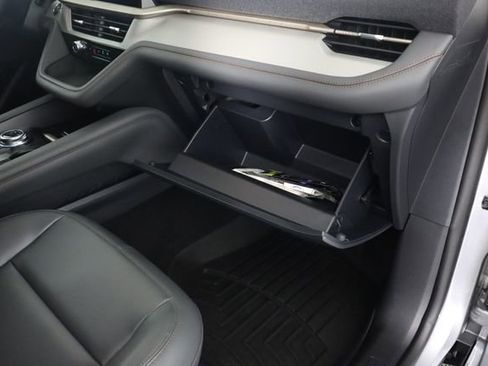 Certified 2025 Ford Explorer Active w/ Active Comfort Package image 69