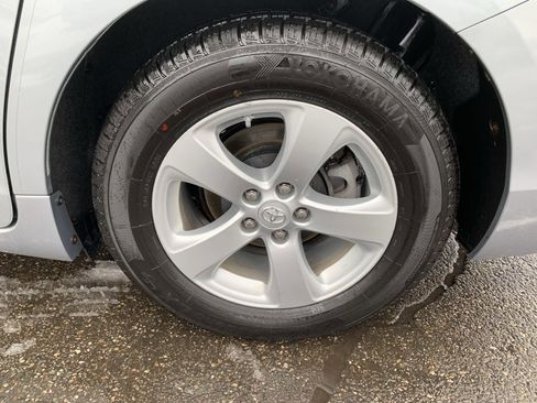 Used 2015 Toyota Sienna LE image 23