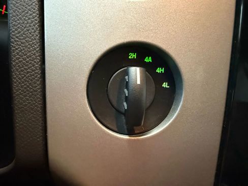 Used 2012 Ford Expedition EL Limited image 11