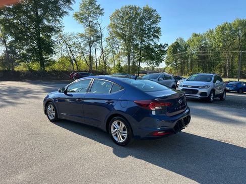 Used 2019 Hyundai Elantra SEL image 5