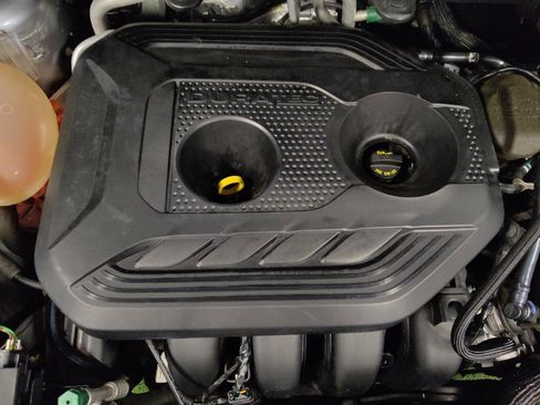 Used 2021 Ford EcoSport SES image 30