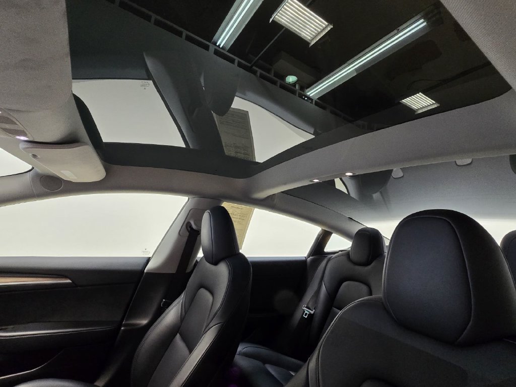 Used 2023 Tesla Model 3 Standard Range RWD image 18