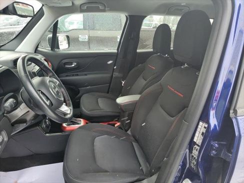 Used 2020 Jeep Renegade Trailhawk w/ Cold Weather Group image 13