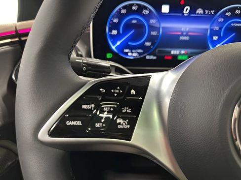 Certified 2023 Mercedes-Benz EQE 500 4MATIC Sedan w/ Exclusive Trim Package image 18
