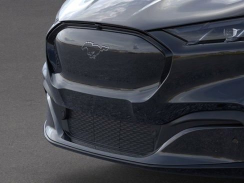 New 2025 Ford Mustang Mach-E Premium image 18