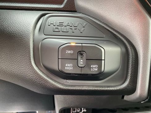 Used 2025 RAM 2500 Big Horn AWD/4WD image 27