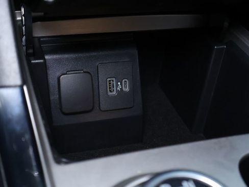 Used 2021 Ford Explorer Limited AWD/4WD image 37