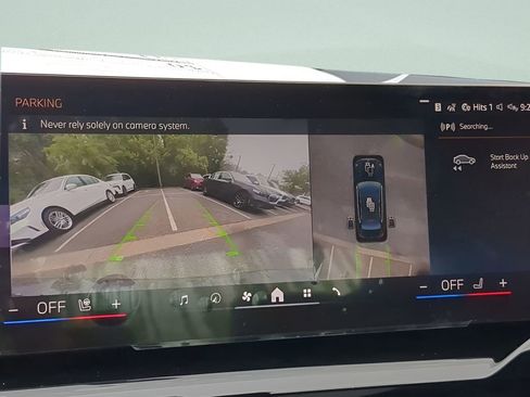 New 2025 BMW 530i w/ Premium Package image 21