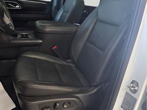 Used 2021 Chevrolet Tahoe LT w/ LT Signature Package image 15