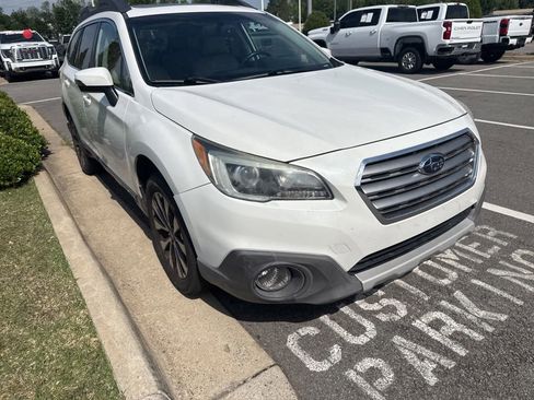 Used 2016 Subaru Outback 2.5i Limited AWD/4WD image 10