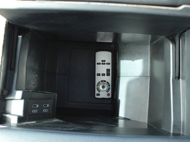 Used 2026 Toyota Sienna Platinum AWD/4WD image 35