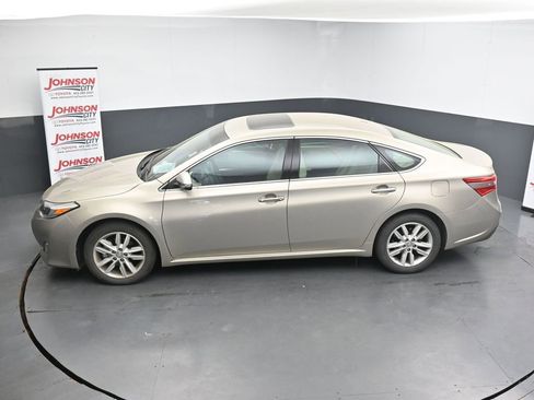 Used 2015 Toyota Avalon XLE Premium w/ Preferred Accessory Package image 13