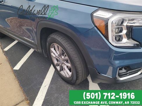 Used 2024 GMC Terrain SLT image 4