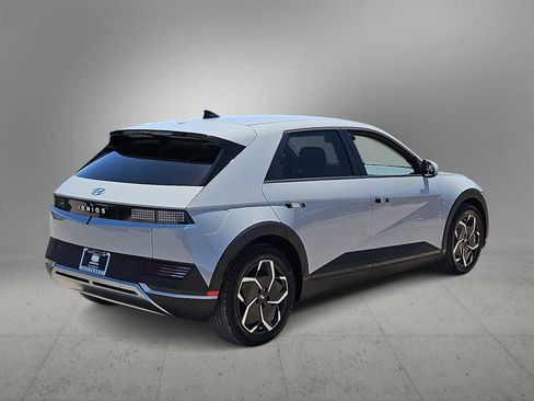 Certified 2024 Hyundai Ioniq 5 SEL RWD image 8