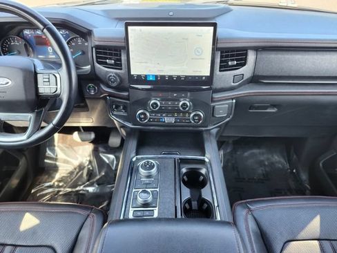 Used 2022 Ford Expedition Limited AWD/4WD image 14