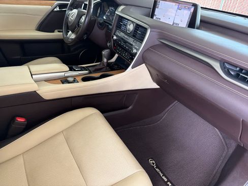 Used 2019 Lexus RX 350L FWD image 18
