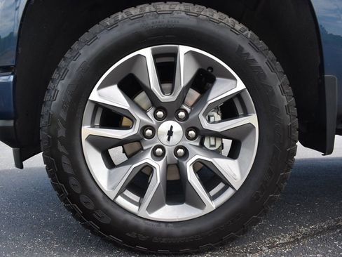 Used 2021 Chevrolet Silverado 1500 RST w/ Convenience Package II image 17