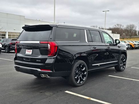 New 2026 GMC Yukon XL Denali w/ Denali Reserve Package AWD/4WD image 10
