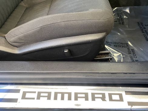 Used 2010 Chevrolet Camaro LS RWD image 22