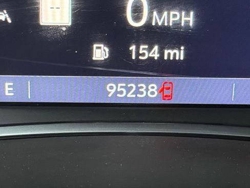 Used 2022 GMC Terrain SLT w/ Infotainment Package II image 28