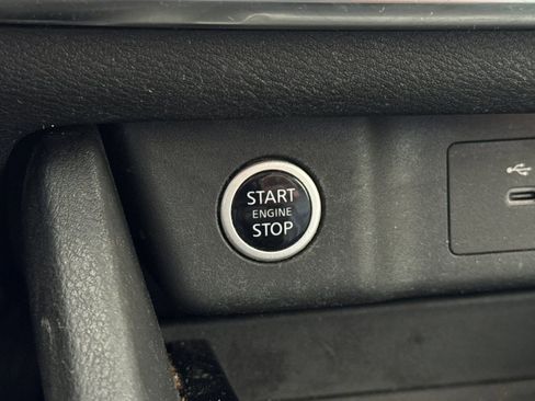 Used 2021 Nissan Rogue SV w/ Premium Package FWD image 25