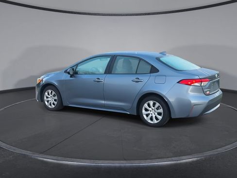 Used 2022 Toyota Corolla LE FWD image 6