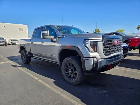 Used 2024 GMC Sierra 2500 AT4 w/ AT4 Premium Plus Package AWD/4WD image 1
