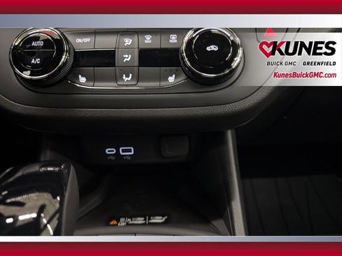 New 2026 Buick Envista Sport Touring w/ Convenience I Package FWD image 27