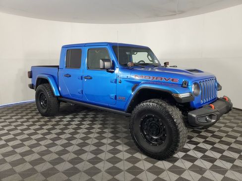 Used 2021 Jeep Gladiator Mojave AWD/4WD image 2