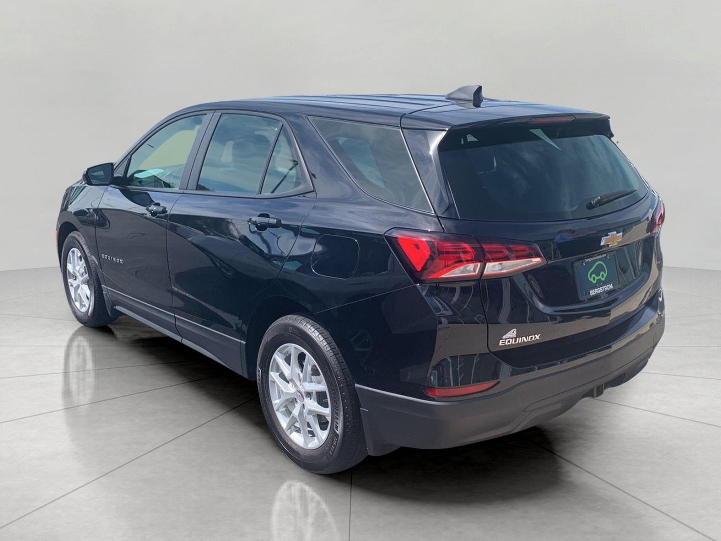 Certified 2024 Chevrolet Equinox LS FWD image 5