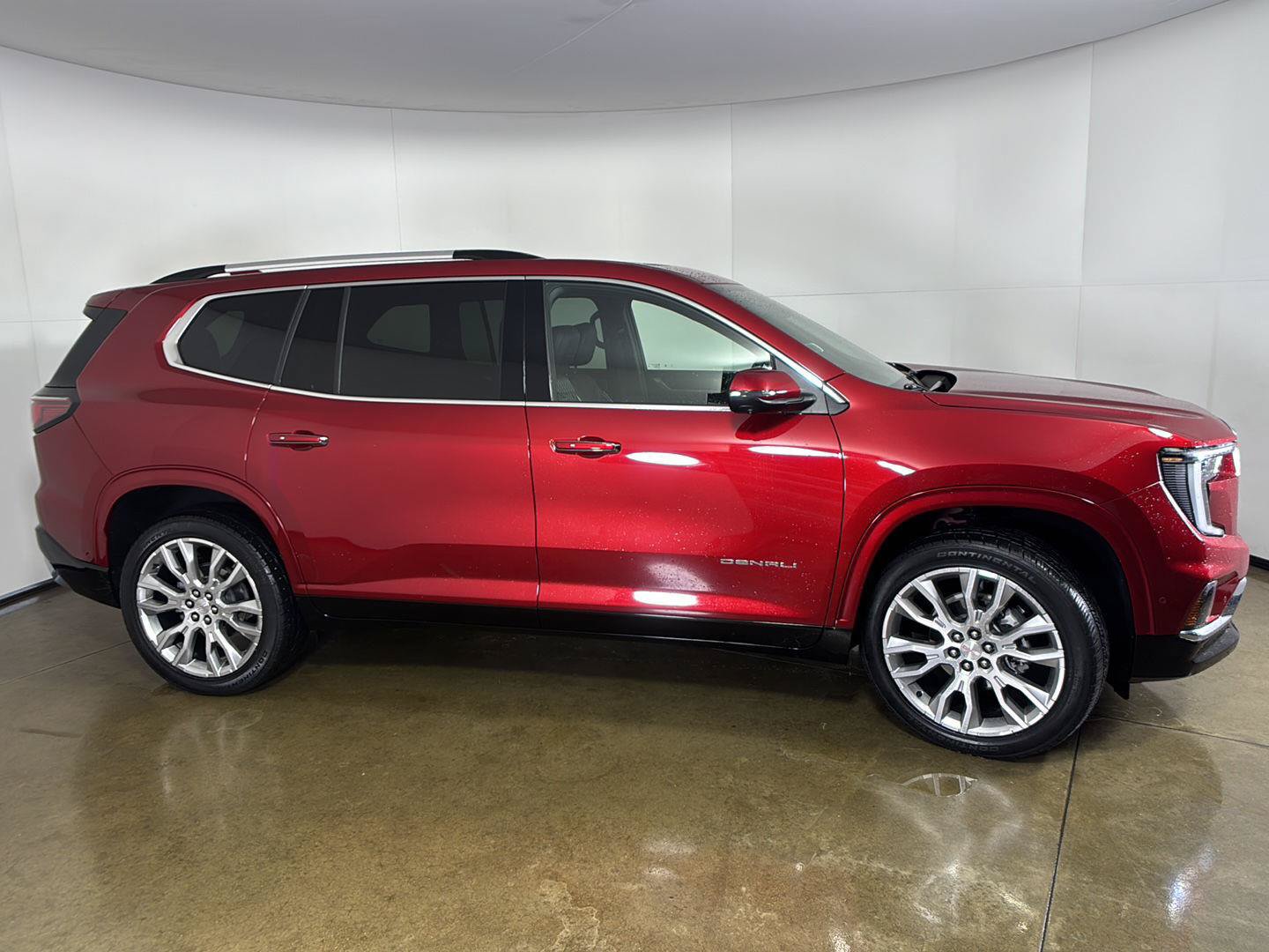 Used 2025 GMC Acadia Denali w/ Super Cruise Package AWD/4WD image 8
