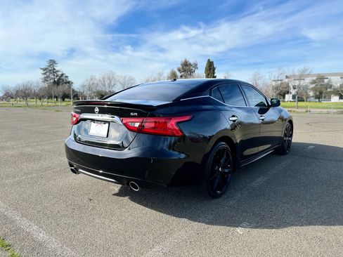Used 2017 Nissan Maxima SR w/ Midnight Edition FWD image 5