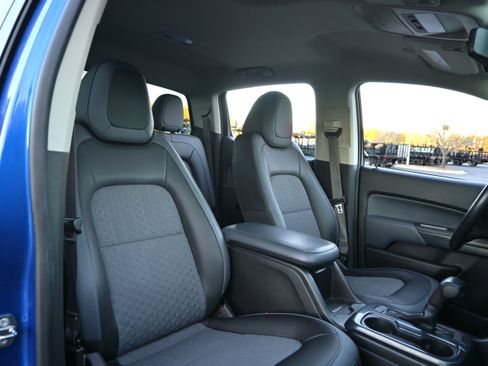 Used 2019 Chevrolet Colorado Z71 image 10