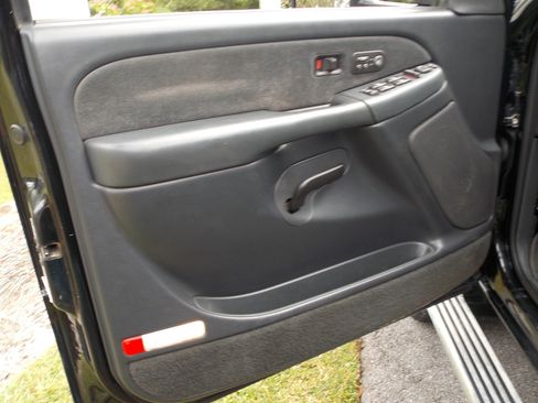 Used 2002 Chevrolet Silverado 3500 LT w/ Off-Road Skid Plate Pkg image 22